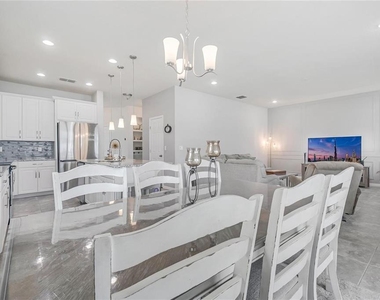 2495 Rapollo Drive - Photo Thumbnail 4