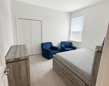 22 Oakleaf Way - Photo Thumbnail 13