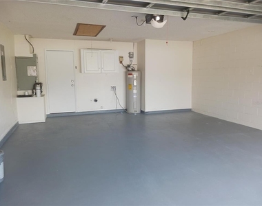 7706 Covedale Drive - Photo Thumbnail 18