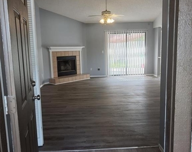 7706 Covedale Drive - Photo Thumbnail 2