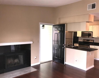 2550 N Alafaya Trail - Photo Thumbnail 3