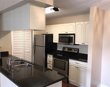 2550 N Alafaya Trail - Photo Thumbnail 5