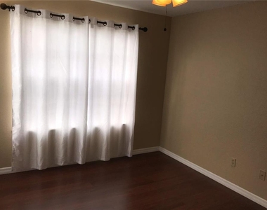 2550 N Alafaya Trail - Photo Thumbnail 10