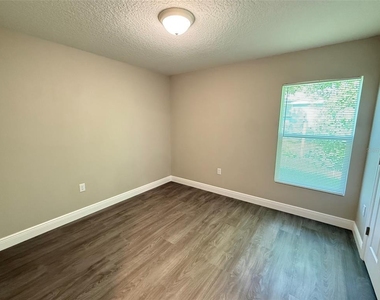 2108 South Street - Photo Thumbnail 16