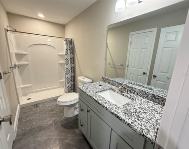 2108 South Street - Photo Thumbnail 18