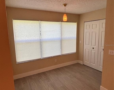 5124 Conroy Road - Photo Thumbnail 6