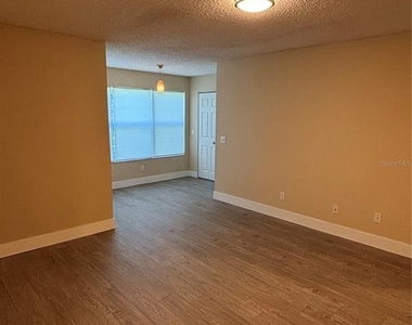 5124 Conroy Road - Photo Thumbnail 5