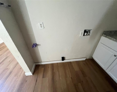 536 Ruth Street - Photo Thumbnail 4