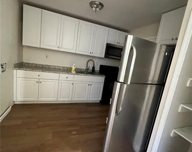 536 Ruth Street - Photo Thumbnail 3
