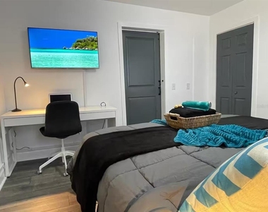 505 S Myrtle Avenue - Photo Thumbnail 21
