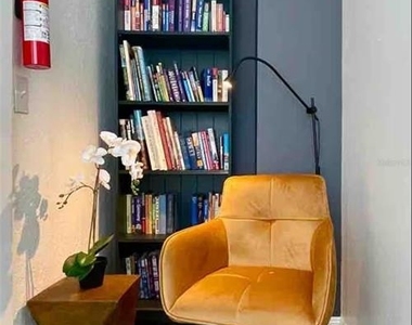 505 S Myrtle Avenue - Photo Thumbnail 5