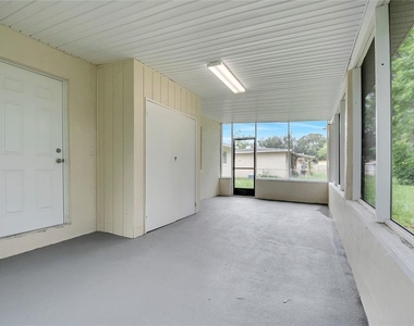 1040 San Luis Drive - Photo Thumbnail 17
