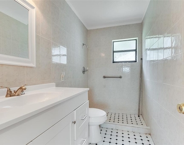 1040 San Luis Drive - Photo Thumbnail 21