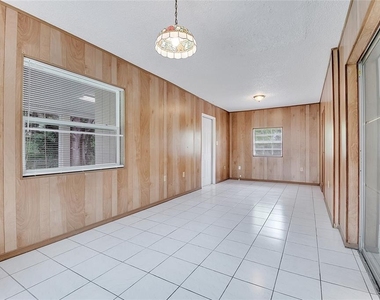 1040 San Luis Drive - Photo Thumbnail 12