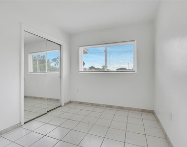 1040 San Luis Drive - Photo Thumbnail 24