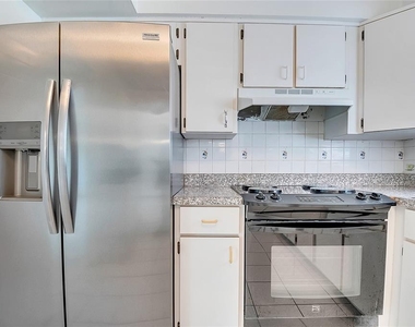 1040 San Luis Drive - Photo Thumbnail 10