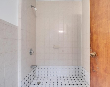 1040 San Luis Drive - Photo Thumbnail 30