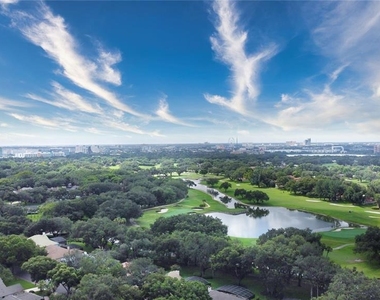 7725 Apple Tree Circle - Photo Thumbnail 4