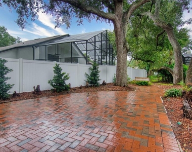 7725 Apple Tree Circle - Photo Thumbnail 28