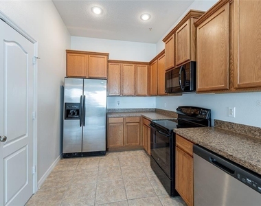 6612 S Goldenrod Road - Photo Thumbnail 5