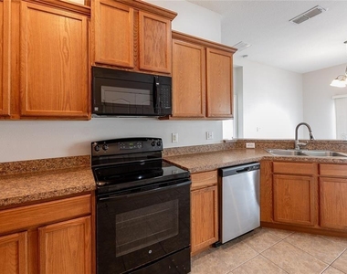 6612 S Goldenrod Road - Photo Thumbnail 4