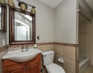 637 Regency Way - Photo Thumbnail 12