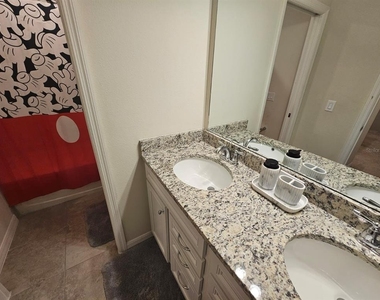 3942 Lana Avenue - Photo Thumbnail 22