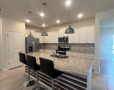 3942 Lana Avenue - Photo Thumbnail 8