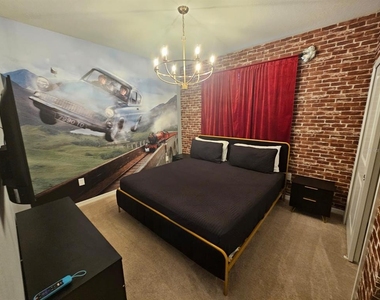 3942 Lana Avenue - Photo Thumbnail 11