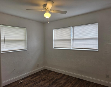 769 Greenway Place - Photo Thumbnail 6