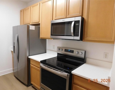 6100 Stevenson Drive - Photo Thumbnail 15