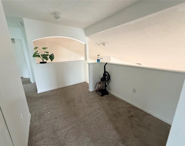 2918 Blooming Alamanda Loop - Photo Thumbnail 21