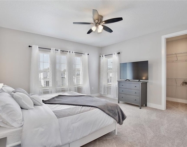 1101 Arisha Drive - Photo Thumbnail 16