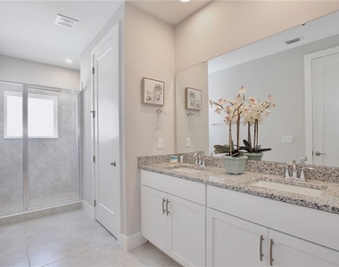 1101 Arisha Drive - Photo Thumbnail 18