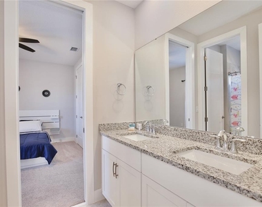 1101 Arisha Drive - Photo Thumbnail 21