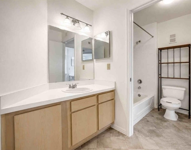 7270 Westpointe Boulevard - Photo Thumbnail 18