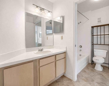 7270 Westpointe Boulevard - Photo Thumbnail 17
