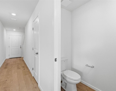 1557 Plank Place - Photo Thumbnail 6