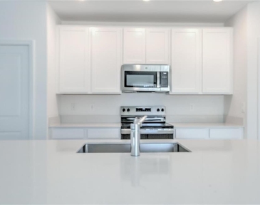 1488 Cumberland Avenue - Photo Thumbnail 8