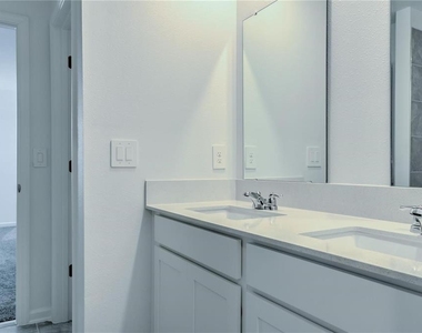 1488 Cumberland Avenue - Photo Thumbnail 21