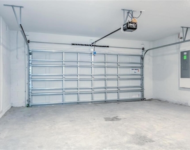 1488 Cumberland Avenue - Photo Thumbnail 11