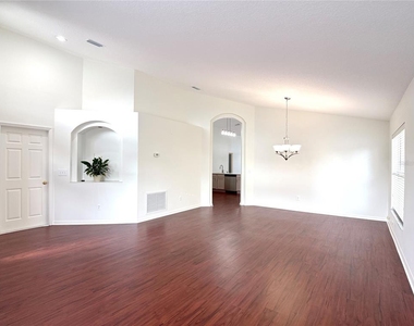 538 Solana Circle - Photo Thumbnail 11
