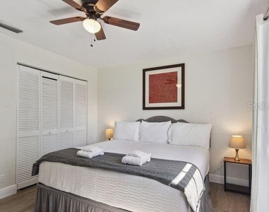 813 W Magnolia Street - Photo Thumbnail 20