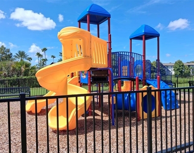 5579 Millenia Park Boulevard - Photo Thumbnail 15