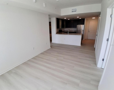 5579 Millenia Park Boulevard - Photo Thumbnail 5