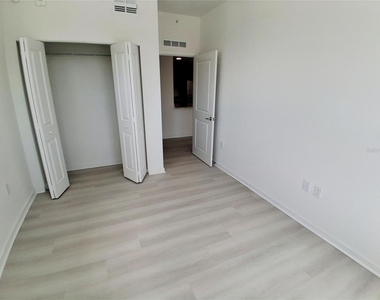 5579 Millenia Park Boulevard - Photo Thumbnail 9
