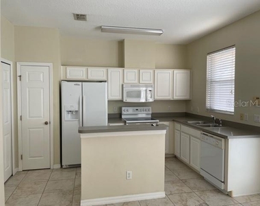 12740 Langstaff Drive - Photo Thumbnail 9