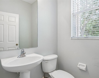 12740 Langstaff Drive - Photo Thumbnail 13