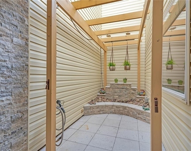 4300 Gull Cove - Photo Thumbnail 4
