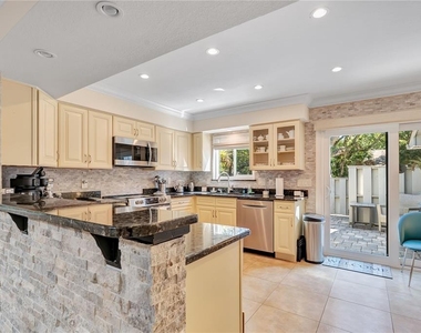 4300 Gull Cove - Photo Thumbnail 6